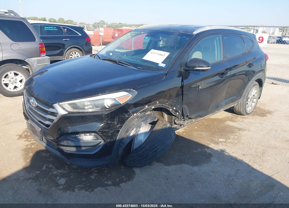 2017 HYUNDAI TUCSON SE PLUS VIN: KM8J33A46HU447768