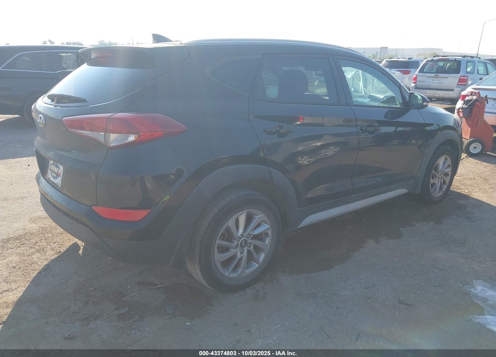 2017 HYUNDAI TUCSON SE PLUS VIN: KM8J33A46HU447768