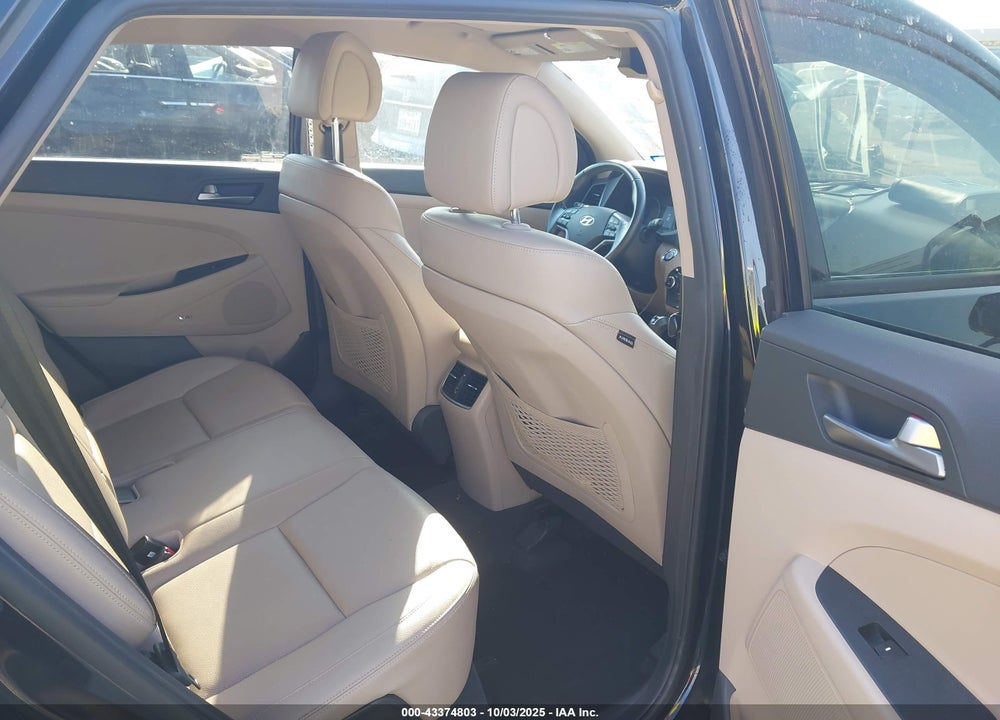 2017 HYUNDAI TUCSON SE PLUS VIN: KM8J33A46HU447768