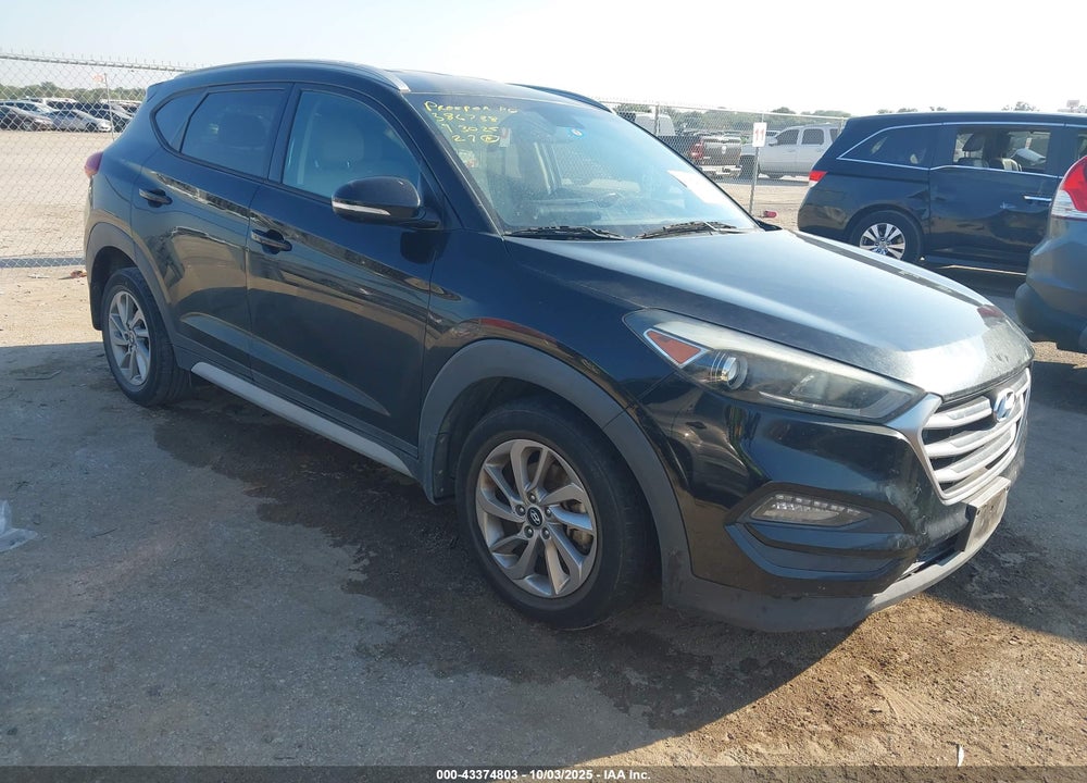 2017 HYUNDAI TUCSON SE PLUS VIN: KM8J33A46HU447768