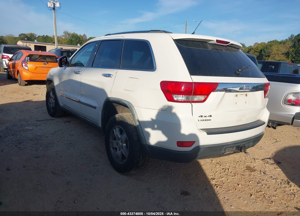 2011 JEEP GRAND CHEROKEE LAREDO VIN: 1J4RR4GGXBC563091