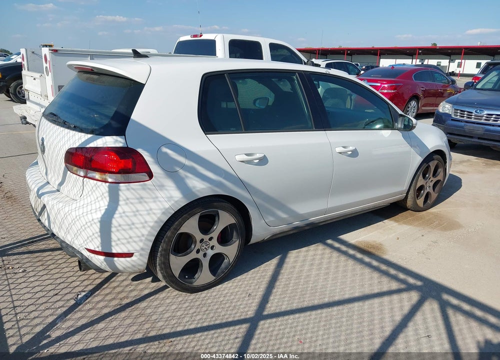 2011 VOLKSWAGEN GTI VIN: WVWHD7AJ2BW151056