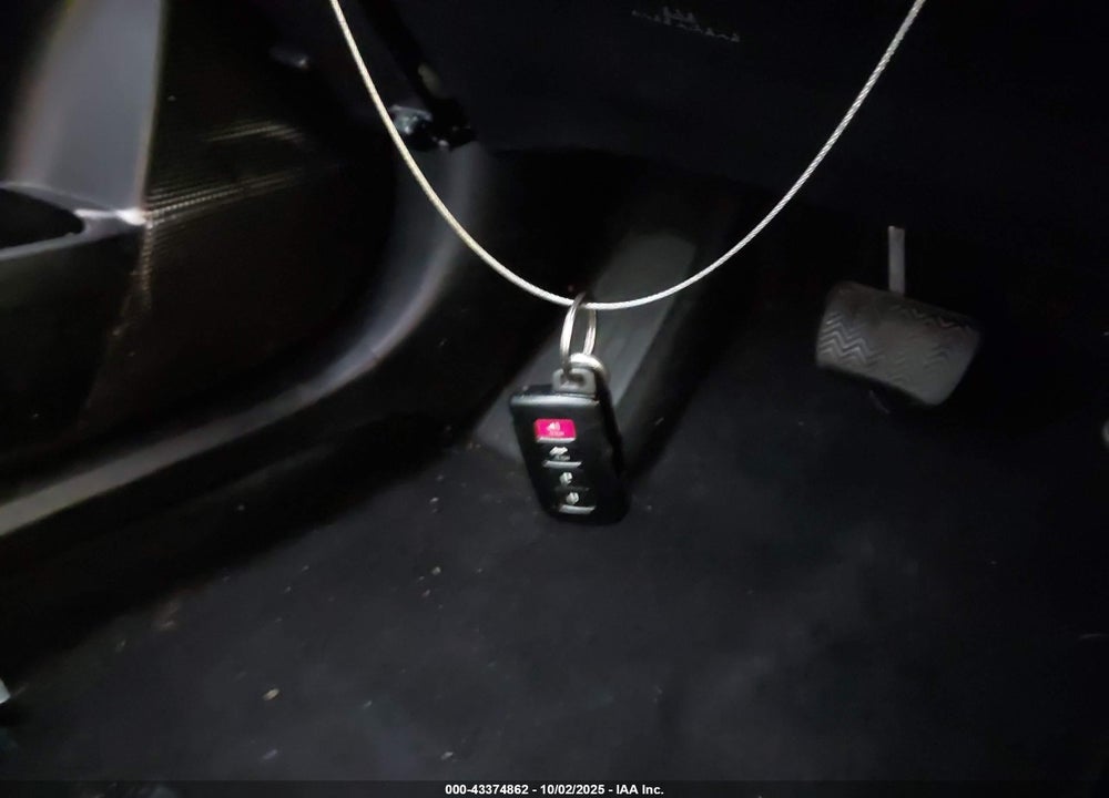 2015 TOYOTA COROLLA VIN: 5YFBPRHE6FP332418