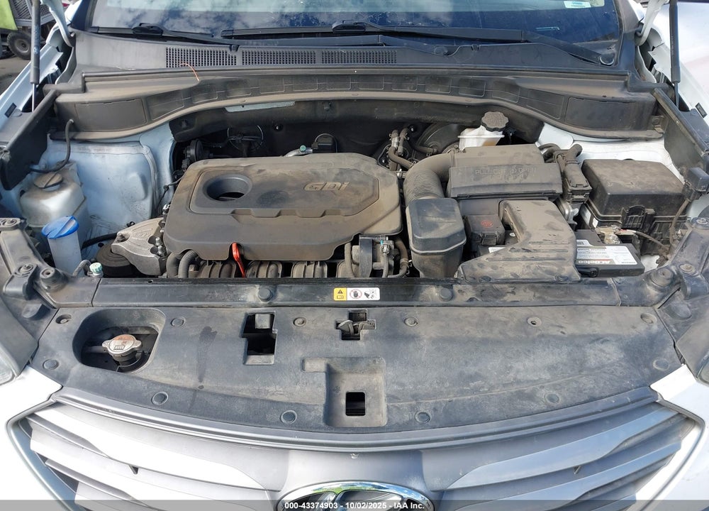 2018 HYUNDAI SANTA FE VIN: 5NMZT3LBXJH065887