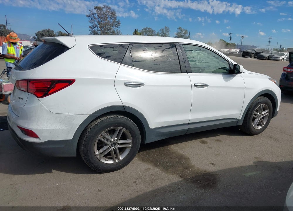 2018 HYUNDAI SANTA FE VIN: 5NMZT3LBXJH065887