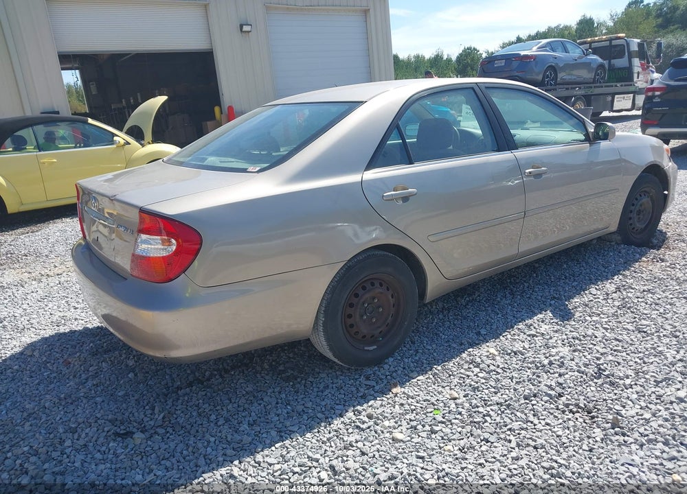 2002 TOYOTA CAMRY LE VIN: JTDBE32K220088093