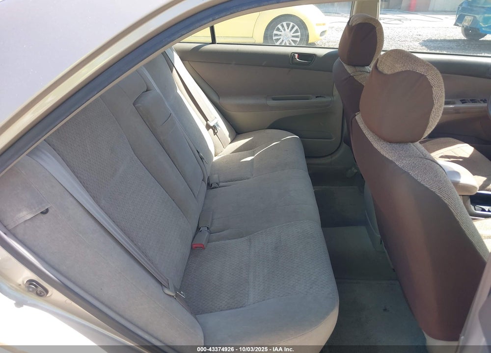 2002 TOYOTA CAMRY LE VIN: JTDBE32K220088093