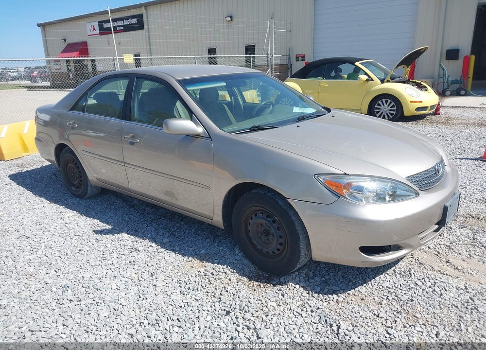 2002 TOYOTA CAMRY LE VIN: JTDBE32K220088093