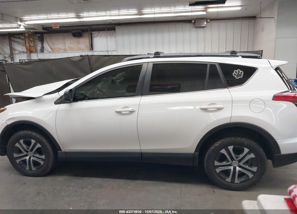 2018 TOYOTA RAV4 LE VIN: JTMBFREVXJJ254424