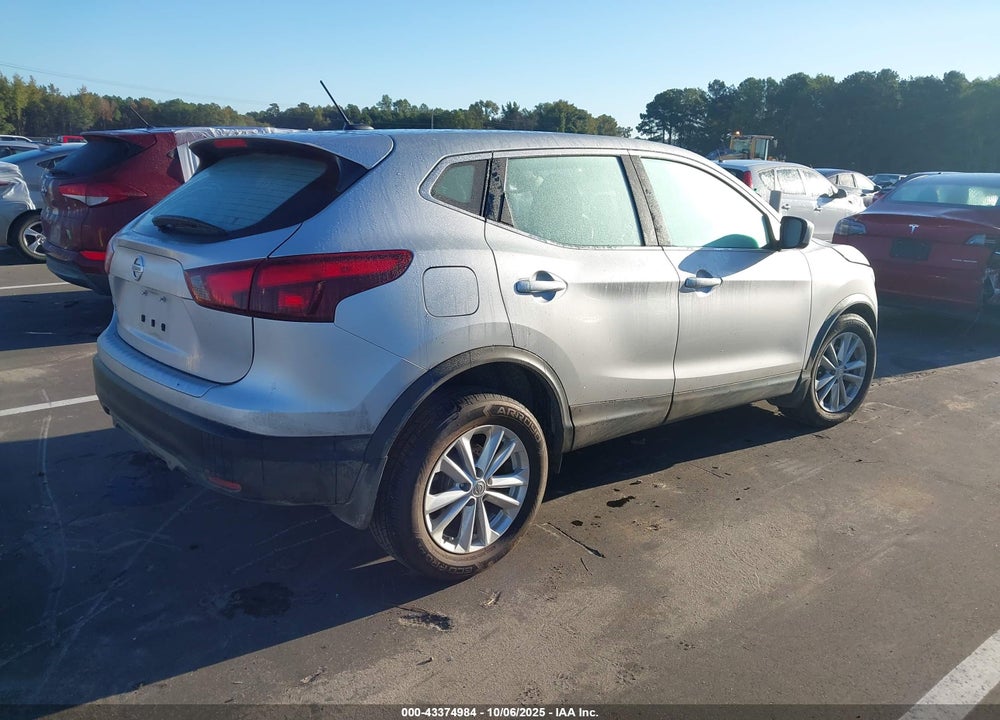 2017 NISSAN ROGUE SPORT S VIN: JN1BJ1CP1HW027479