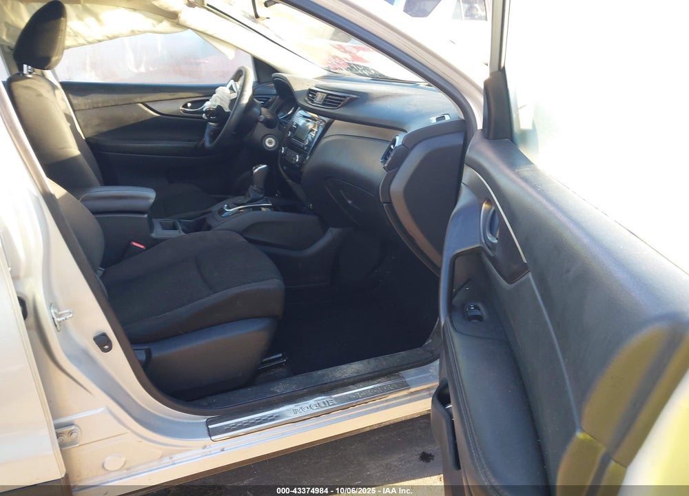 2017 NISSAN ROGUE SPORT S VIN: JN1BJ1CP1HW027479