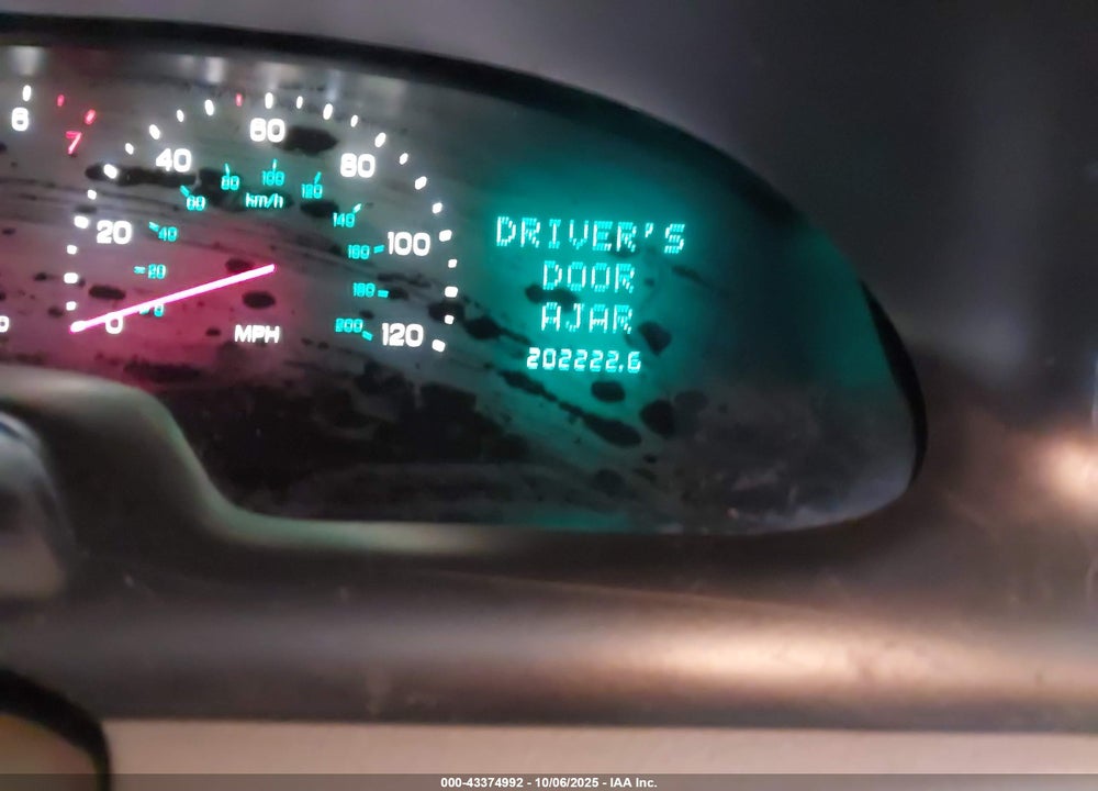 1997 LINCOLN CONTINENTAL VIN: 1LNLM97VXVY671638
