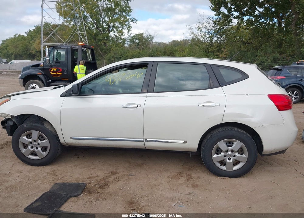 2015 NISSAN ROGUE SELECT S VIN: JN8AS5MV9FW252342