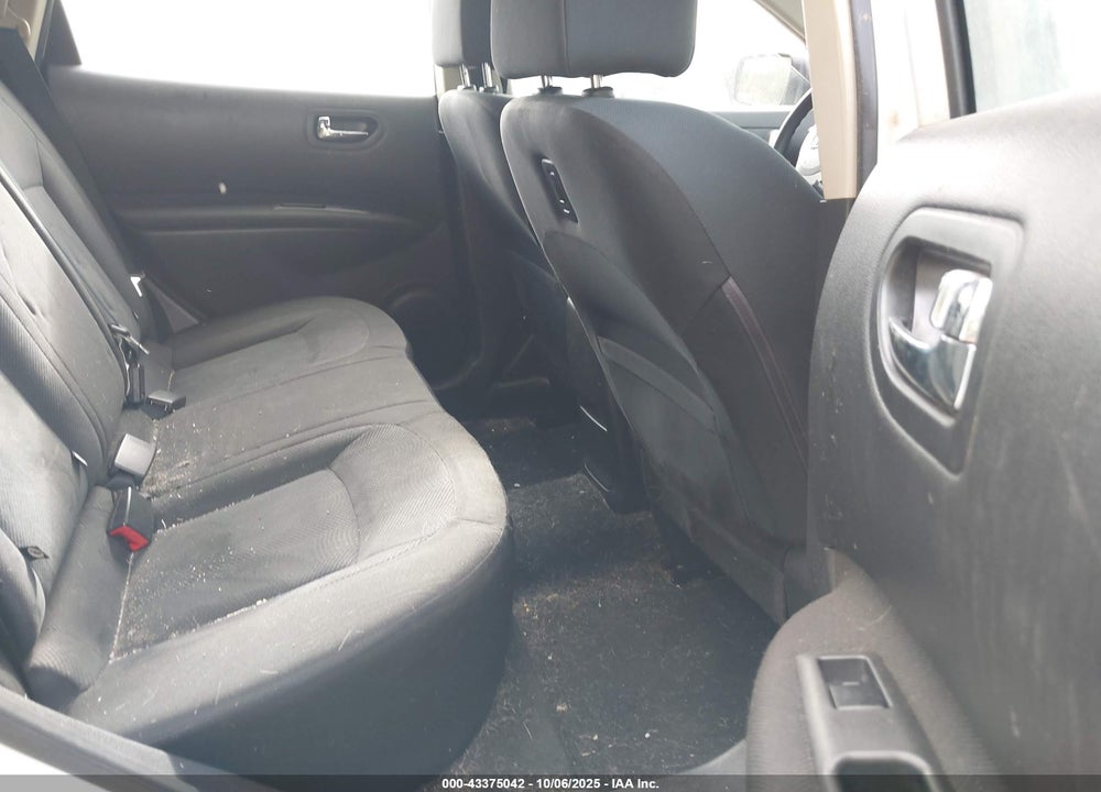 2015 NISSAN ROGUE SELECT S VIN: JN8AS5MV9FW252342