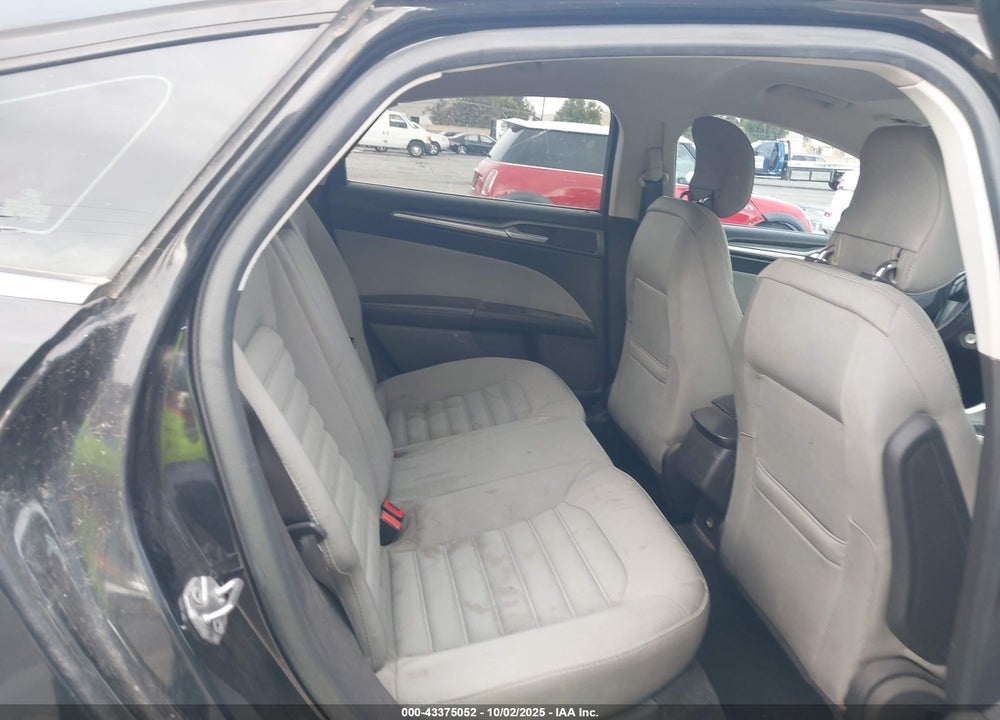 2015 FORD FUSION S VIN: 3FA6P0G7XFR129421