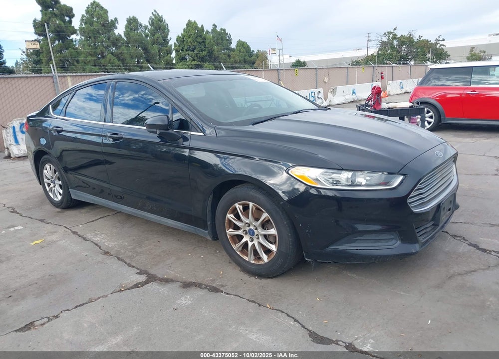 2015 FORD FUSION S VIN: 3FA6P0G7XFR129421