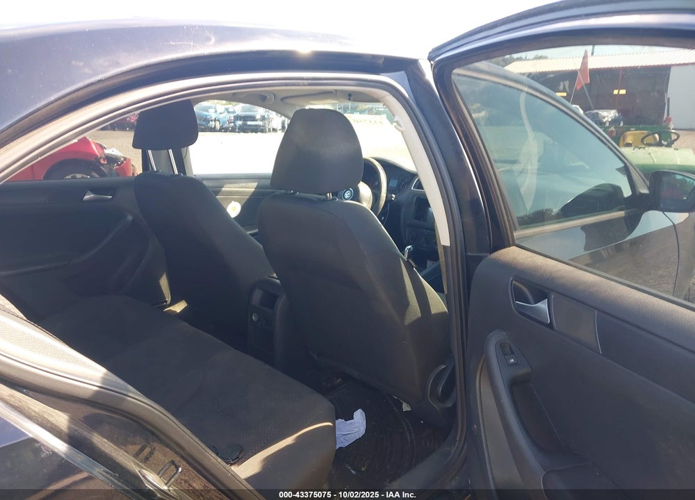 2014 VOLKSWAGEN JETTA VIN: 3VW2K7AJ5EM393000