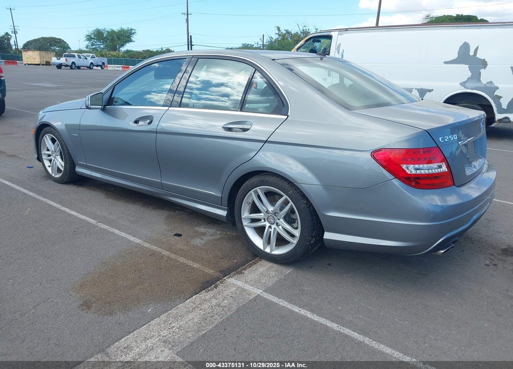 2012 MERCEDES-BENZ C CLASS VIN: WDDGF4HB2CR219509