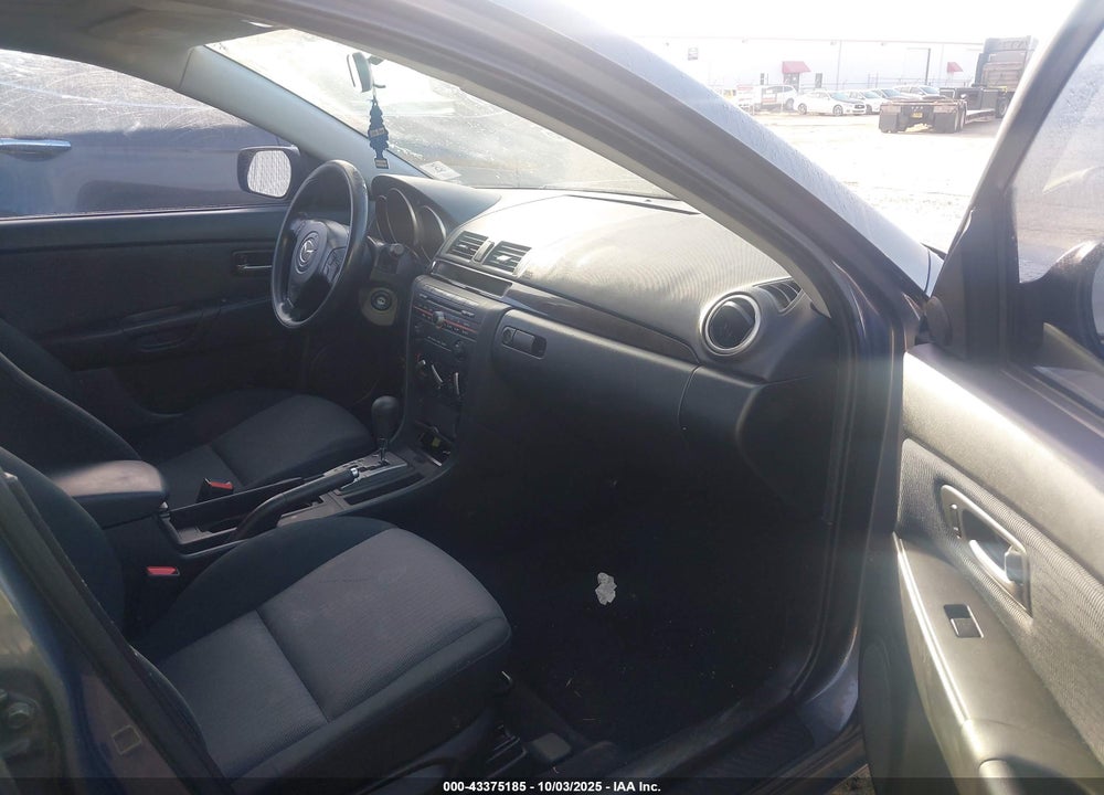 2007 MAZDA 3 VIN: JM1BK12F071748682