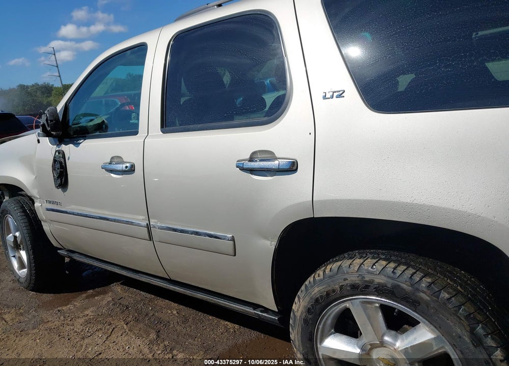 2013 CHEVROLET TAHOE VIN: 1GNSKCE04DR329788