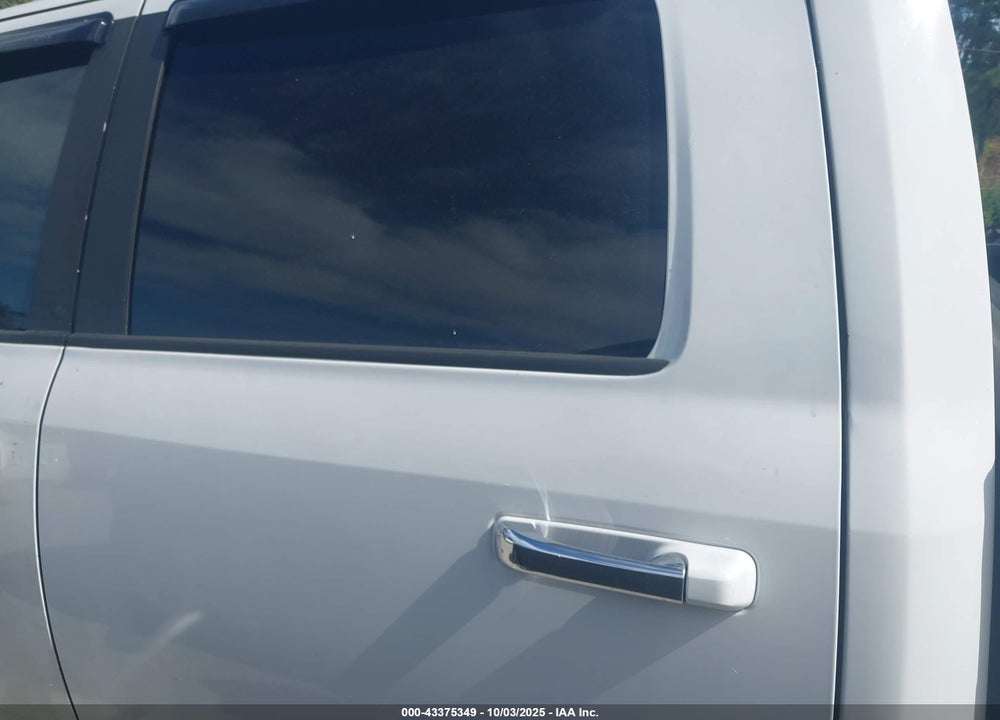 2015 RAM 1500 LAIE VIN: 1C6RR7NT6FS747602