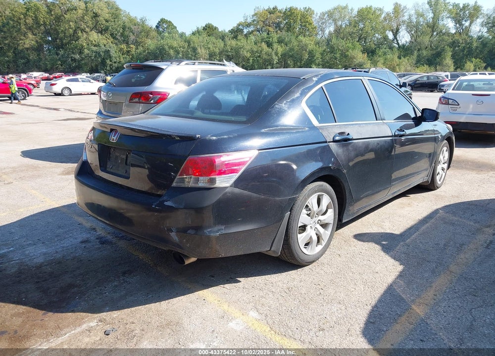 2008 HONDA ACCORD VIN: 1HGCP26738A017116