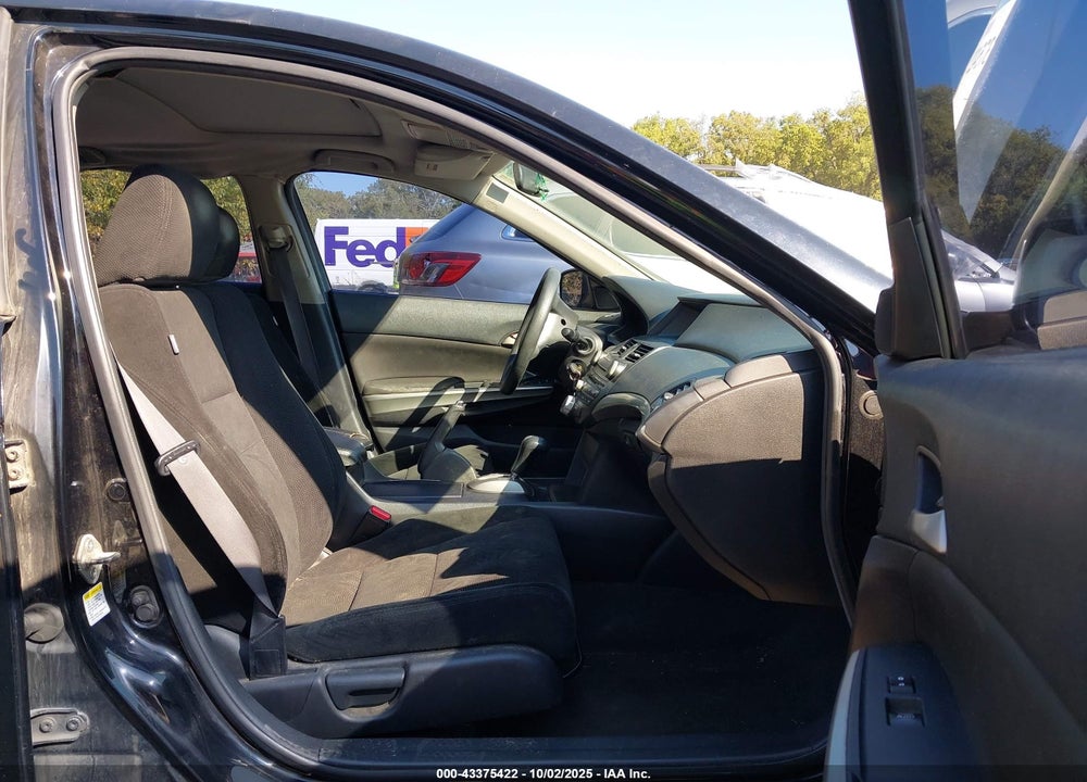2008 HONDA ACCORD VIN: 1HGCP26738A017116