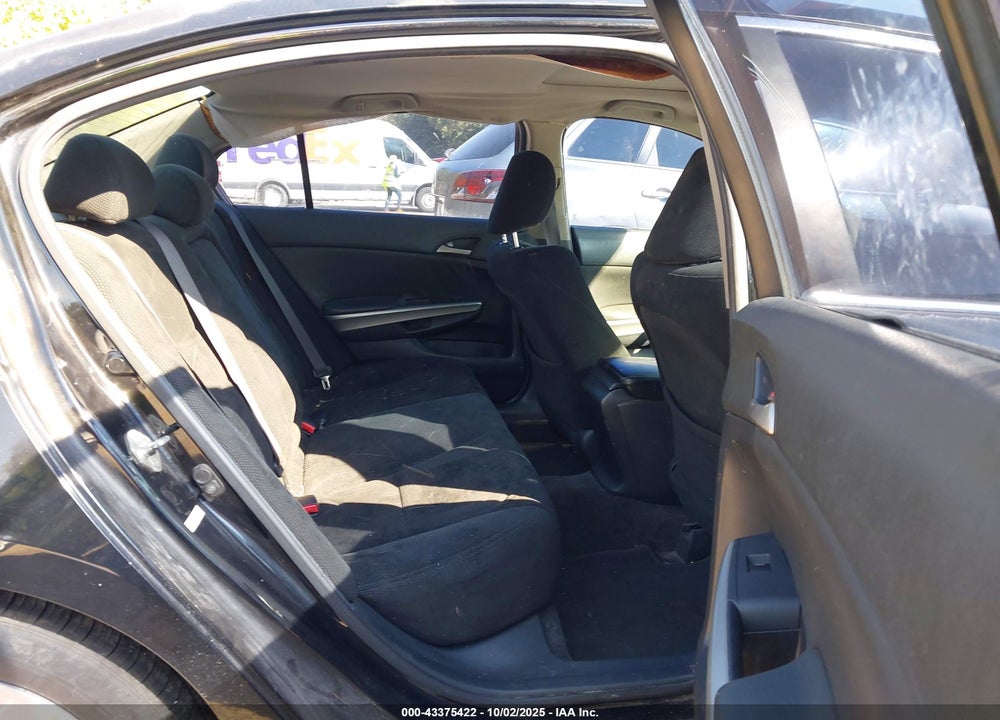 2008 HONDA ACCORD VIN: 1HGCP26738A017116