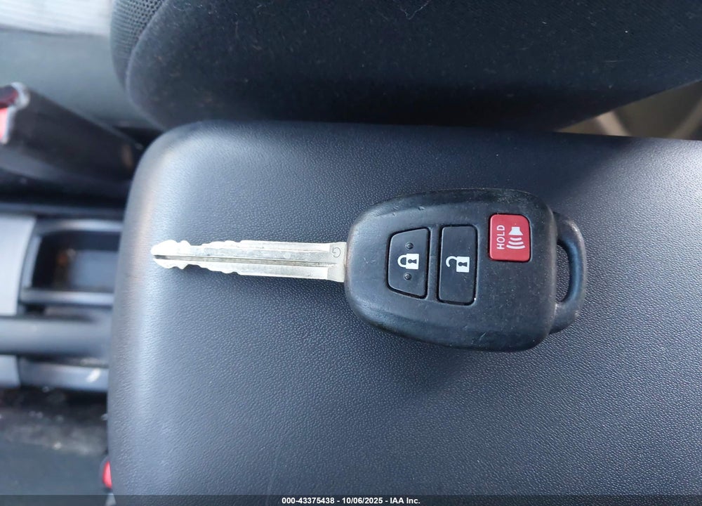 2012 TOYOTA PRIUS C VIN: JTDKDTB3XC1020342