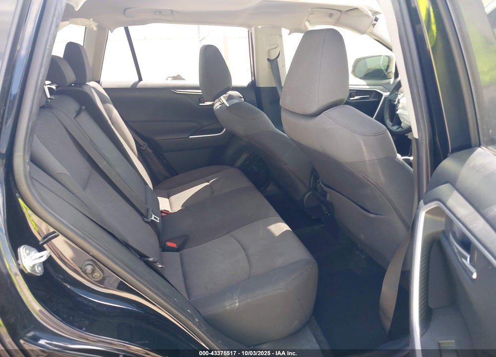 2019 TOYOTA RAV4 XLE VIN: JTMW1RFV5KD511696