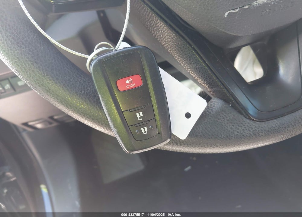 2019 TOYOTA RAV4 XLE VIN: JTMW1RFV5KD511696