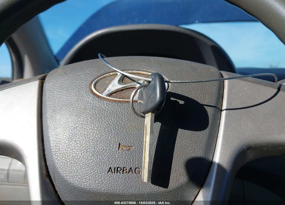 2015 HYUNDAI ACCENT VIN: KMHCT4AE9FU881767