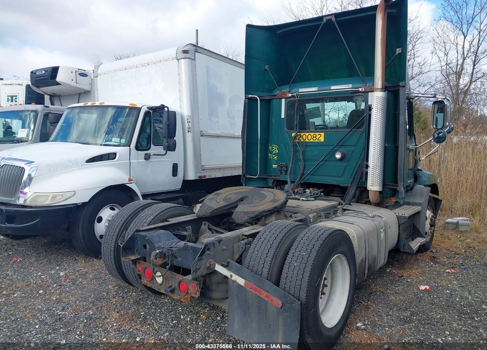 2013 MACK 600 CXU600 VIN: 1M1AW01X1DM005009