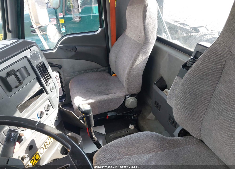 2013 MACK 600 CXU600 VIN: 1M1AW01X1DM005009