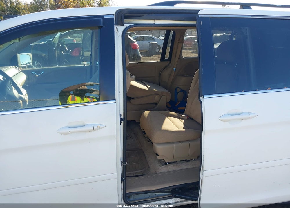 2005 HONDA ODYSSEY EX VIN: 5FNRL38455B410650