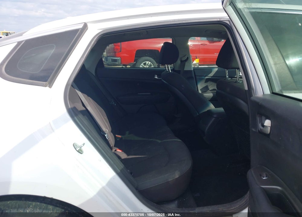 2020 KIA OPTIMA LX VIN: 5XXGT4L39LG424217