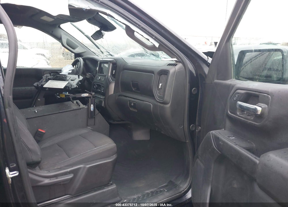 2024 CHEVROLET SILVERADO 1500 4WD  SHORT BED CUSTOM TRAIL BOSS VIN: 3GCUDCED7RG171789
