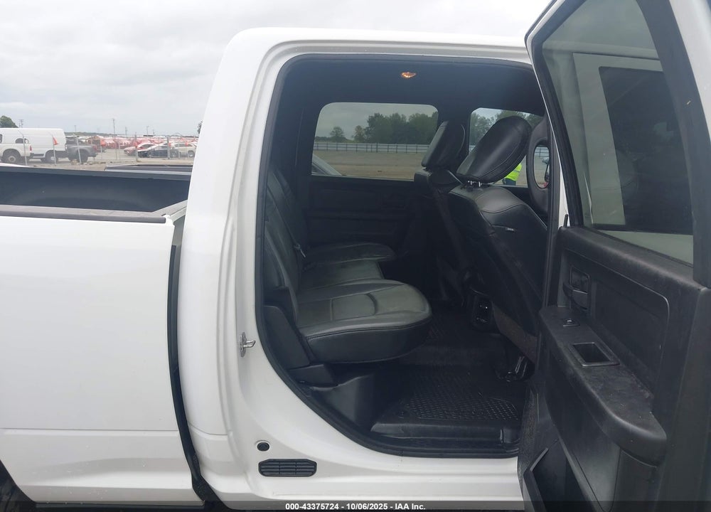 2021 RAM 2500 VIN: 3C6UR5CL3MG606072
