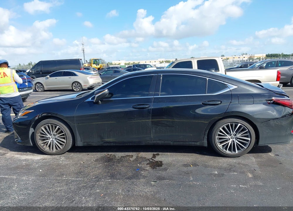 2025 LEXUS ES 350 VIN: 58ADZ1B18SU187894