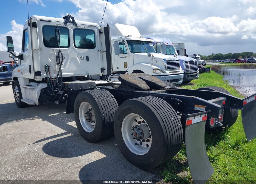2018 FREIGHTLINER CASCADIA 125 VIN: 1FUGGEDV6JLHB4056