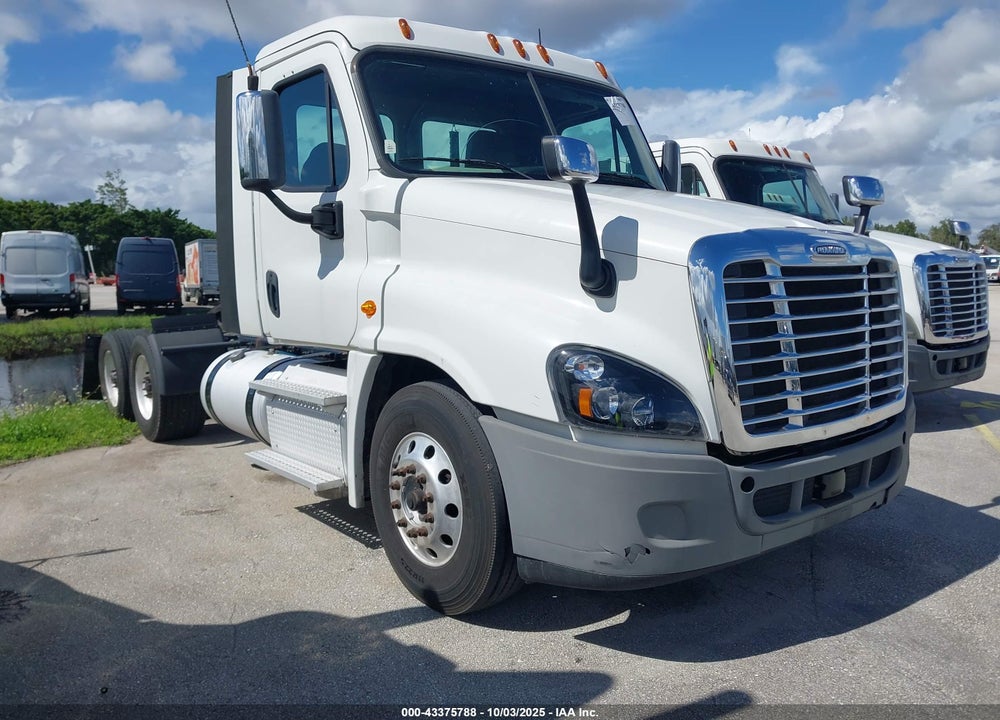 2018 FREIGHTLINER CASCADIA 125 VIN: 1FUGGEDV6JLHB4056