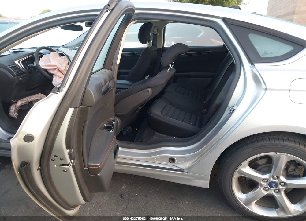 2013 FORD FUSION SE VIN: 3FA6P0HR0DR388433