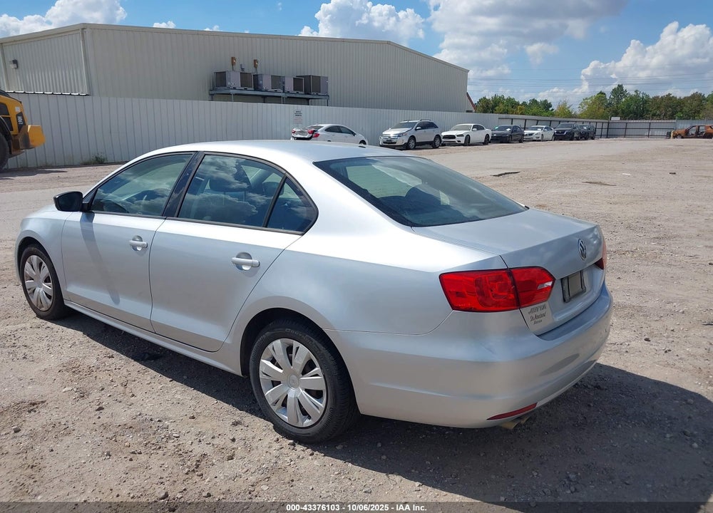2012 VOLKSWAGEN JETTA 2.0L S VIN: 3VW2K7AJ9CM352060