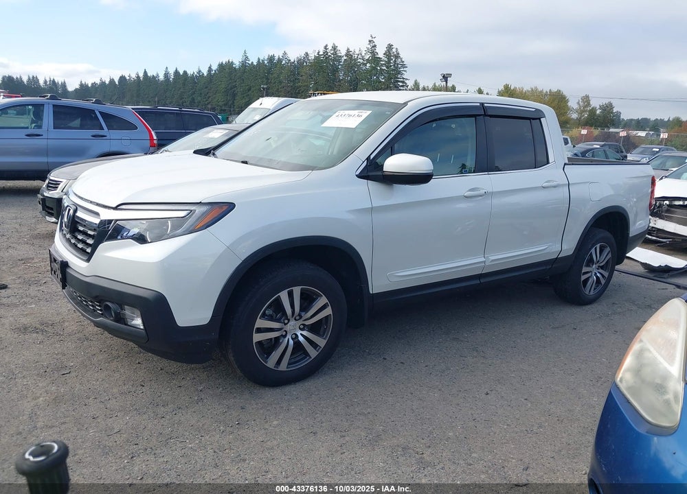 2017 HONDA RIDGELINE VIN: 5FPYK3F43HB015735