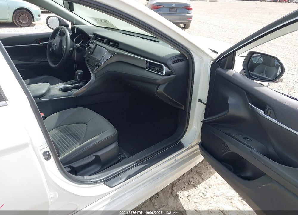 2018 TOYOTA CAMRY VIN: JTNB11HK7J3032800