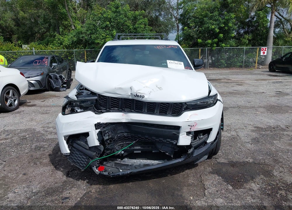 2023 JEEP GRAND CHEROKEE L ALTITUDE 4X2 VIN: 1C4RJJAG2P8714570