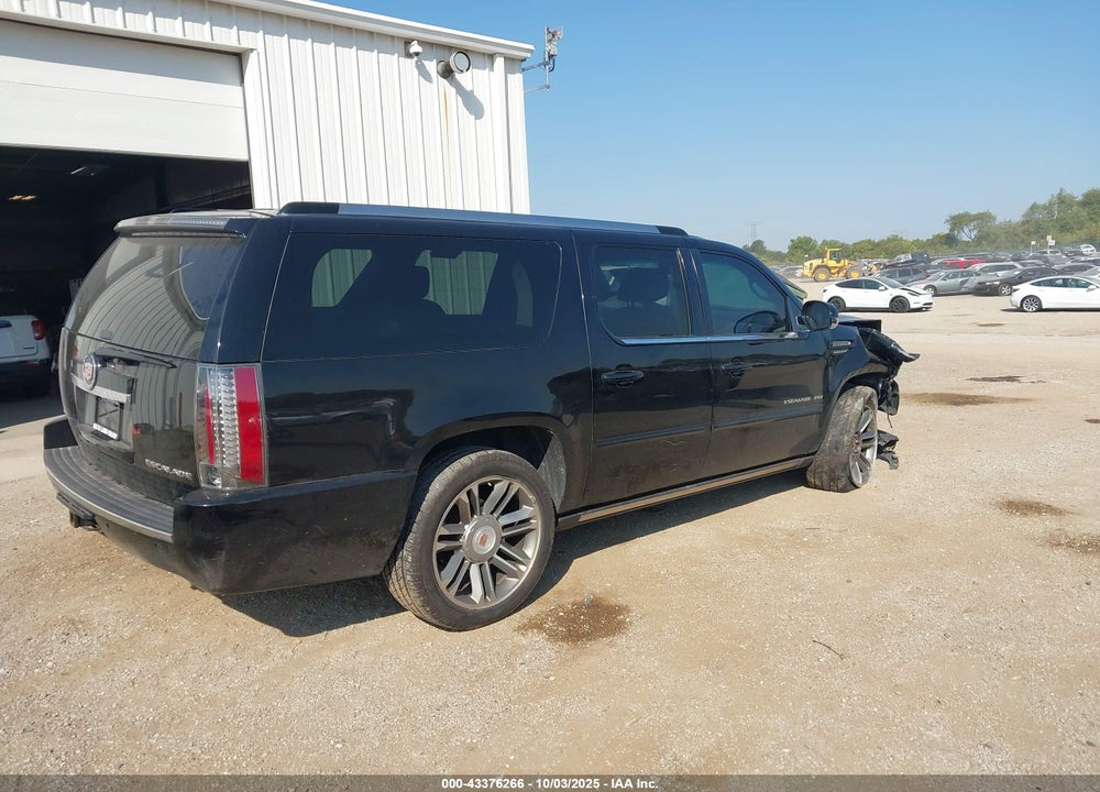 2013 CADILLAC ESCALADE ESV VIN: 1GYS4JEF5DR358500