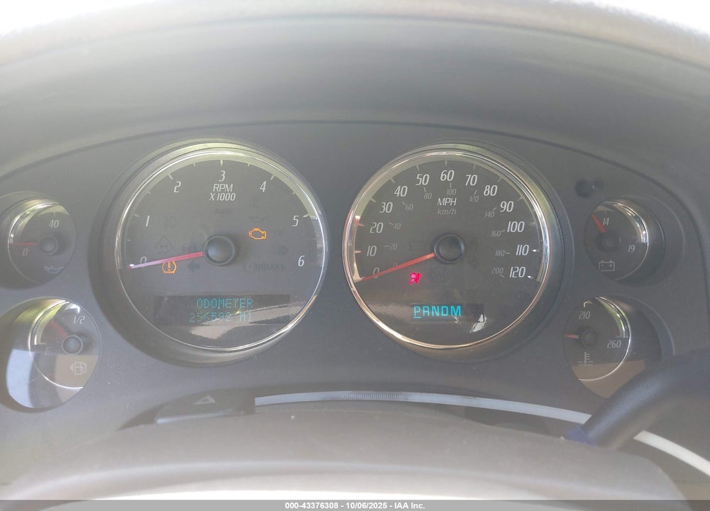 2007 GMC YUKON XL 1500 SLE VIN: 1GKFK163X7J236840