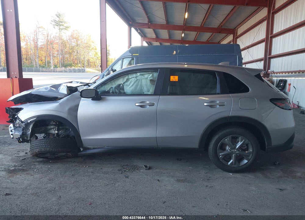 2026 HONDA HR-V AWD LX VIN: 3CZRZ2H3XTM709876