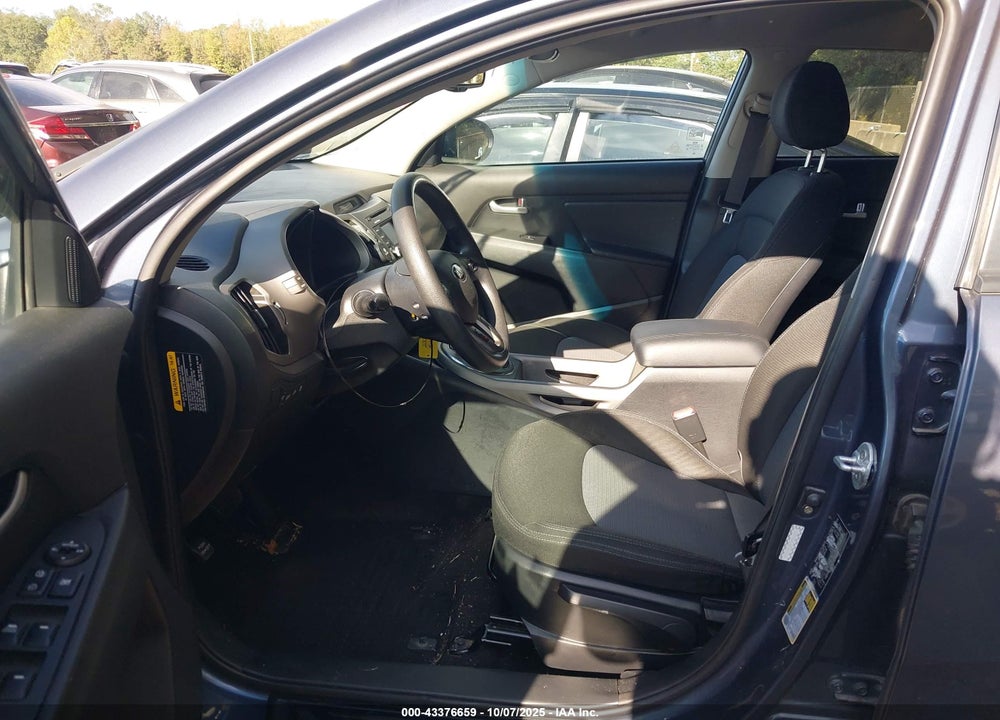 2016 KIA SPORTAGE LX VIN: KNDPBCAC1G7826960
